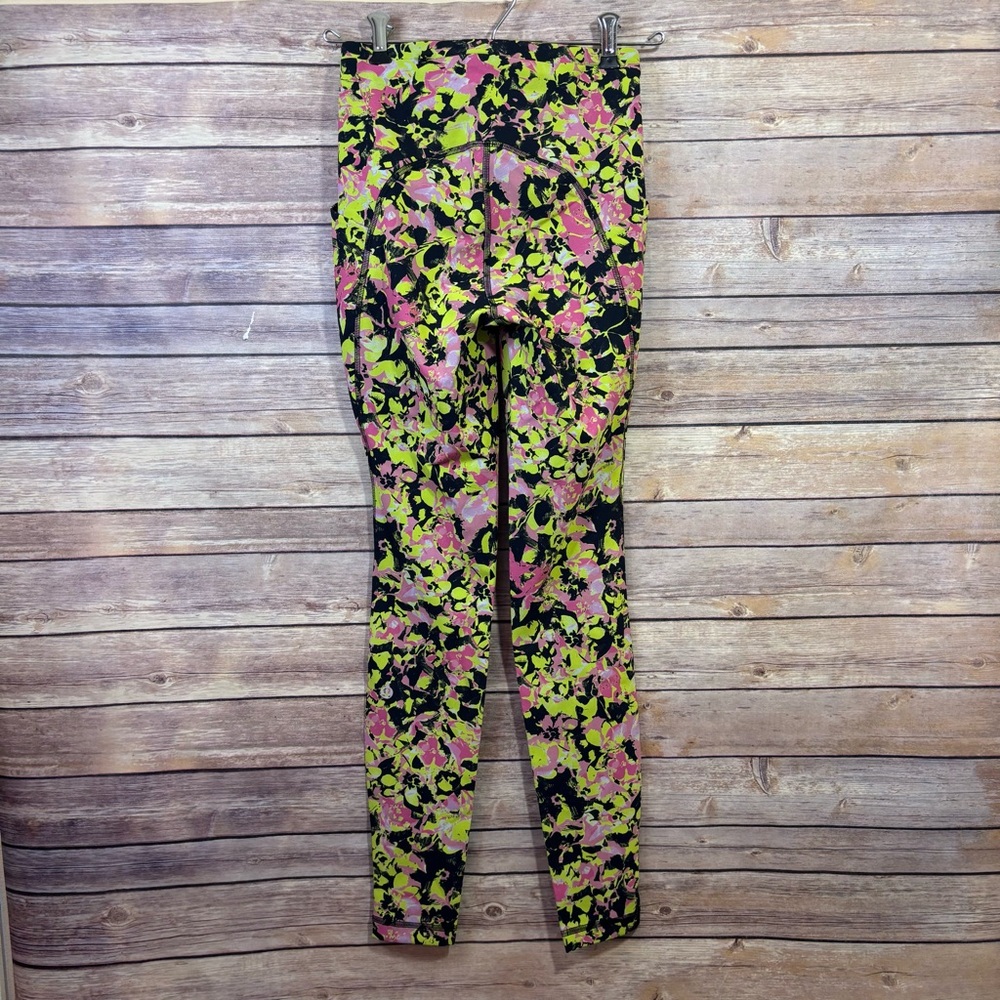 Lululemon Swift Speed HR 28” Floral Leggings Size 4? - Picture 3 of 6